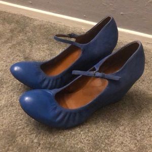 💙 Anthropologie 💙 vintage style wedge Mary Janes